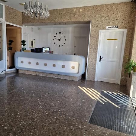 Hostal La Canada Segoviana Valmojado エクステリア 写真