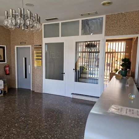 Hostal La Canada Segoviana Valmojado エクステリア 写真